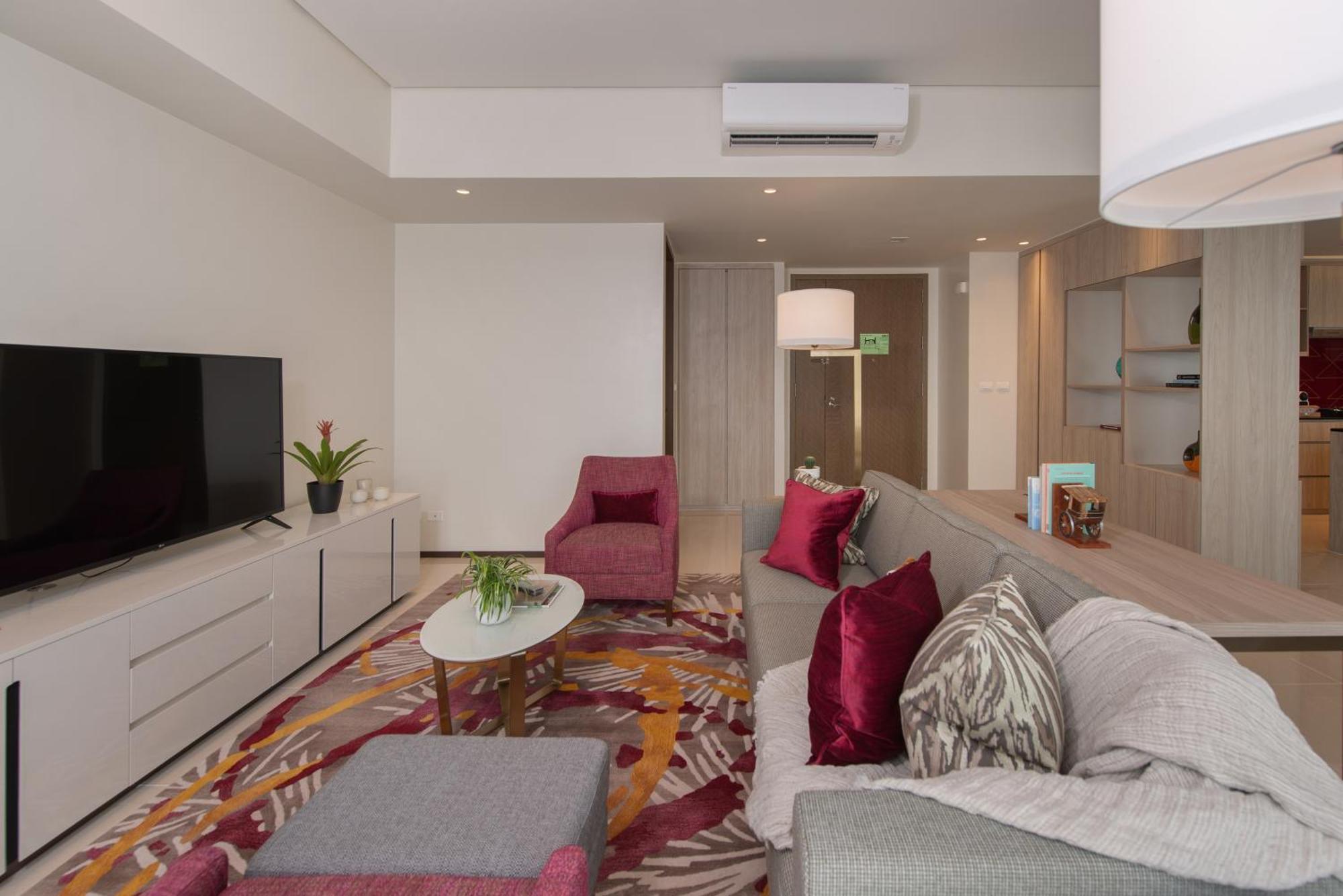 Somerset Central Salcedo Makati Makati City Екстериор снимка