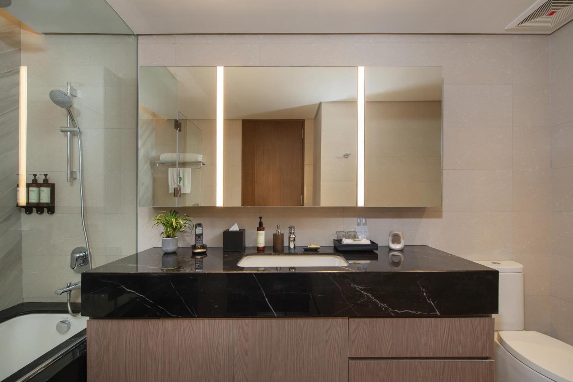 Somerset Central Salcedo Makati Makati City Екстериор снимка