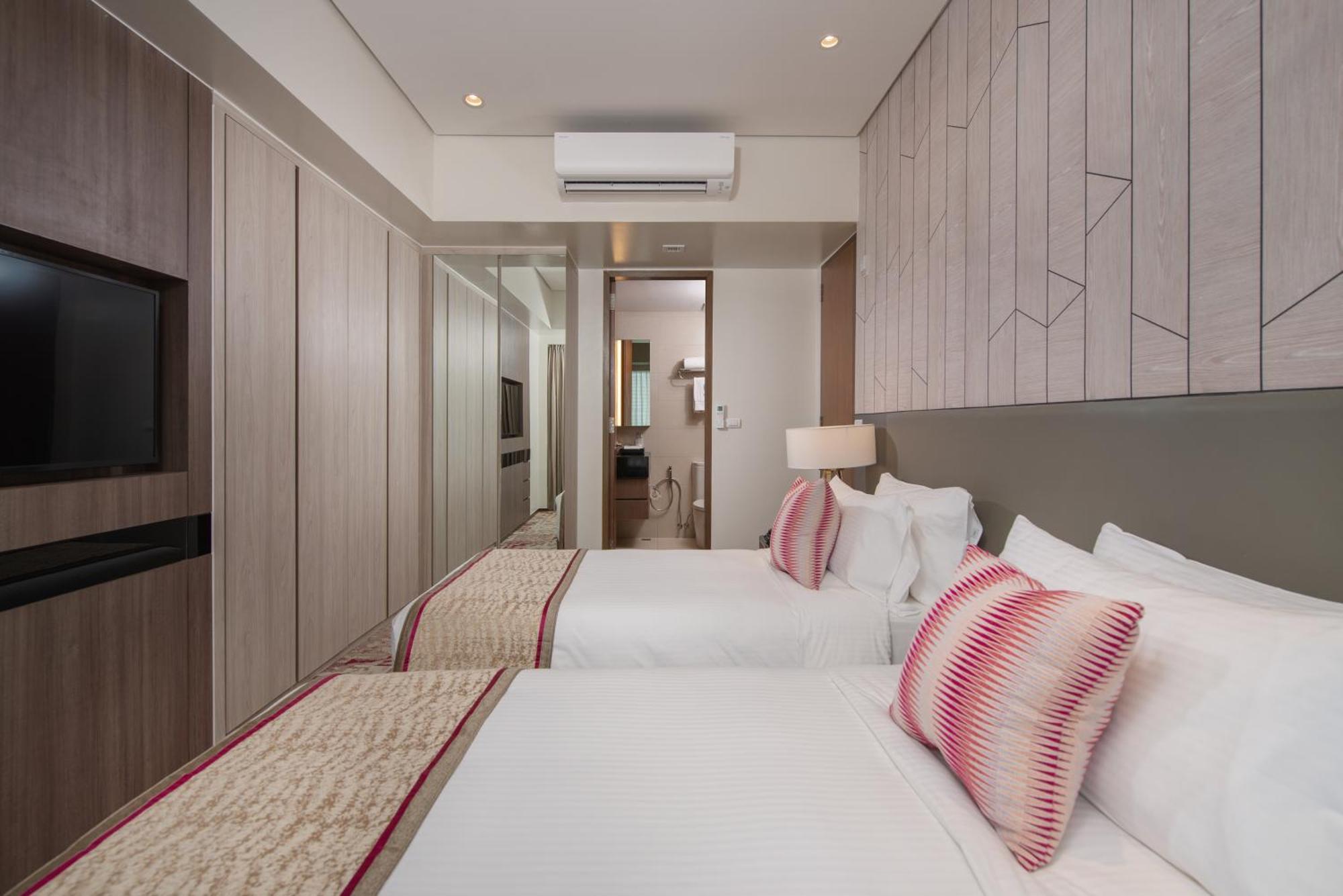 Somerset Central Salcedo Makati Makati City Екстериор снимка